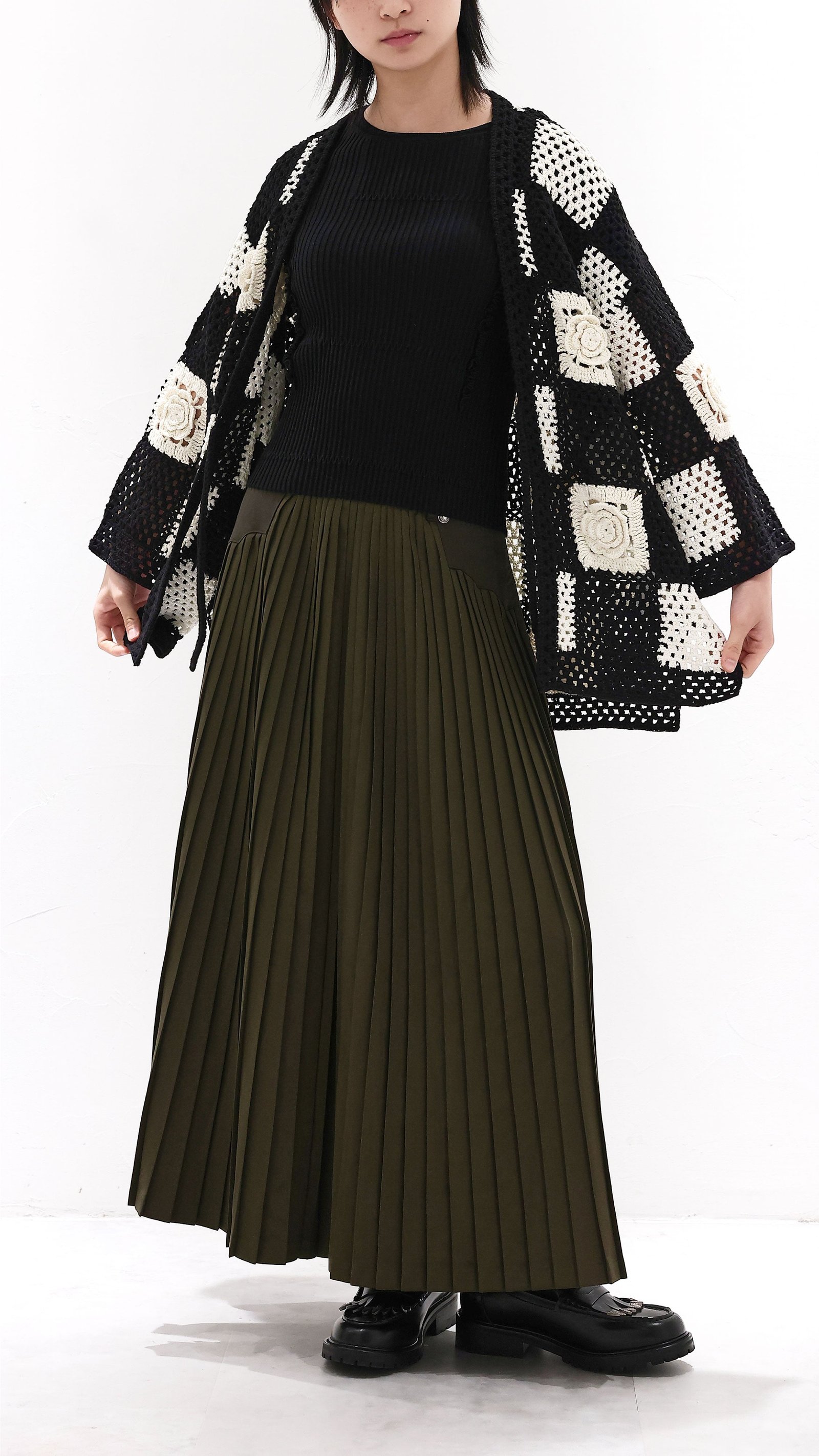 Basic Short Sleeves Sweater - Image 4