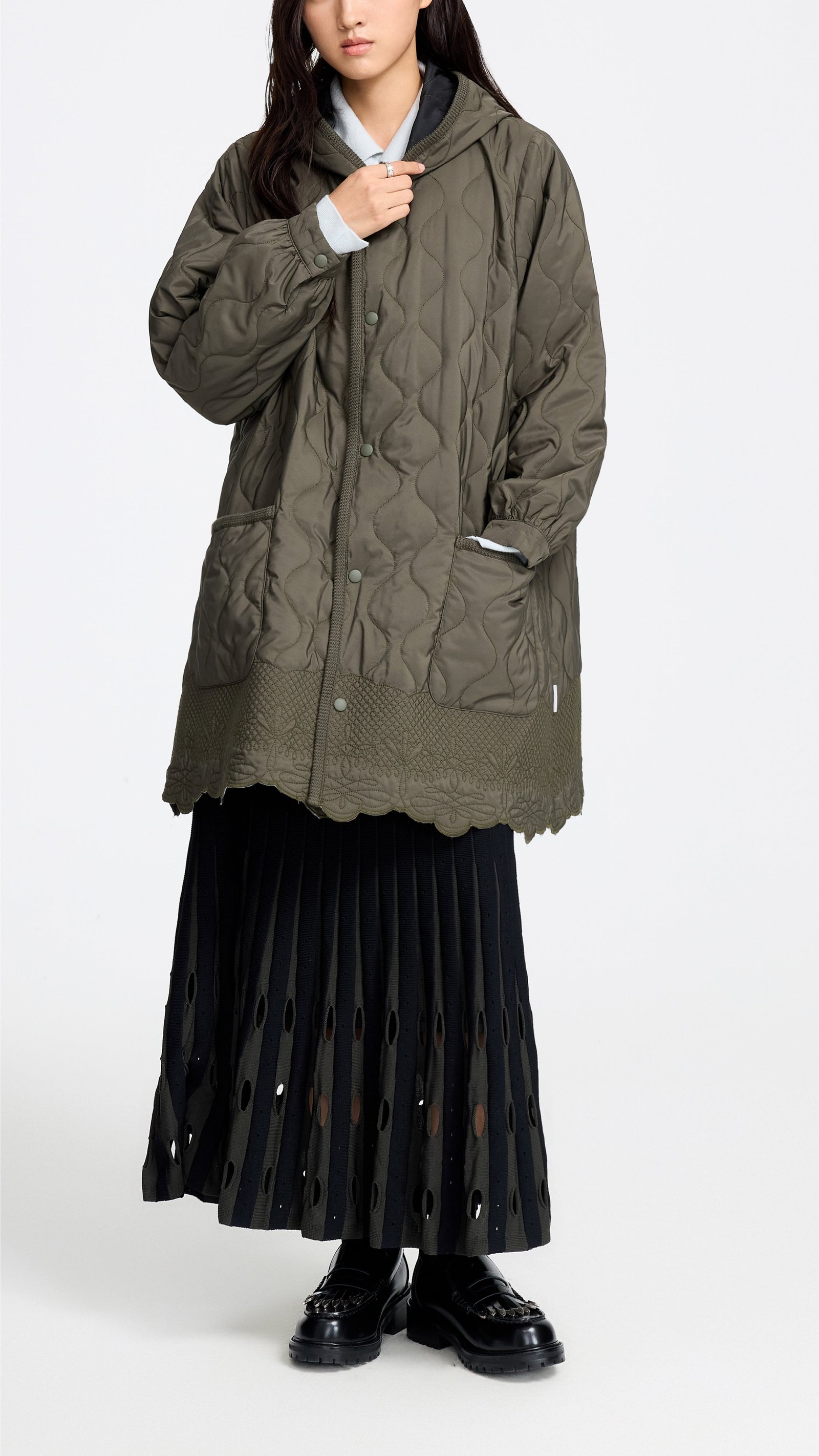 Contrast Color Pleated Knit Skirt - Image 4