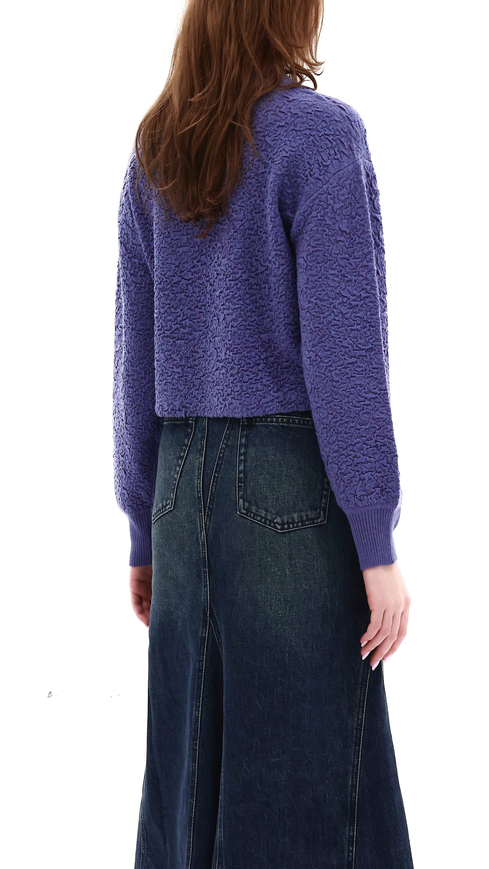 Cropped Textual Sweater - Image 4