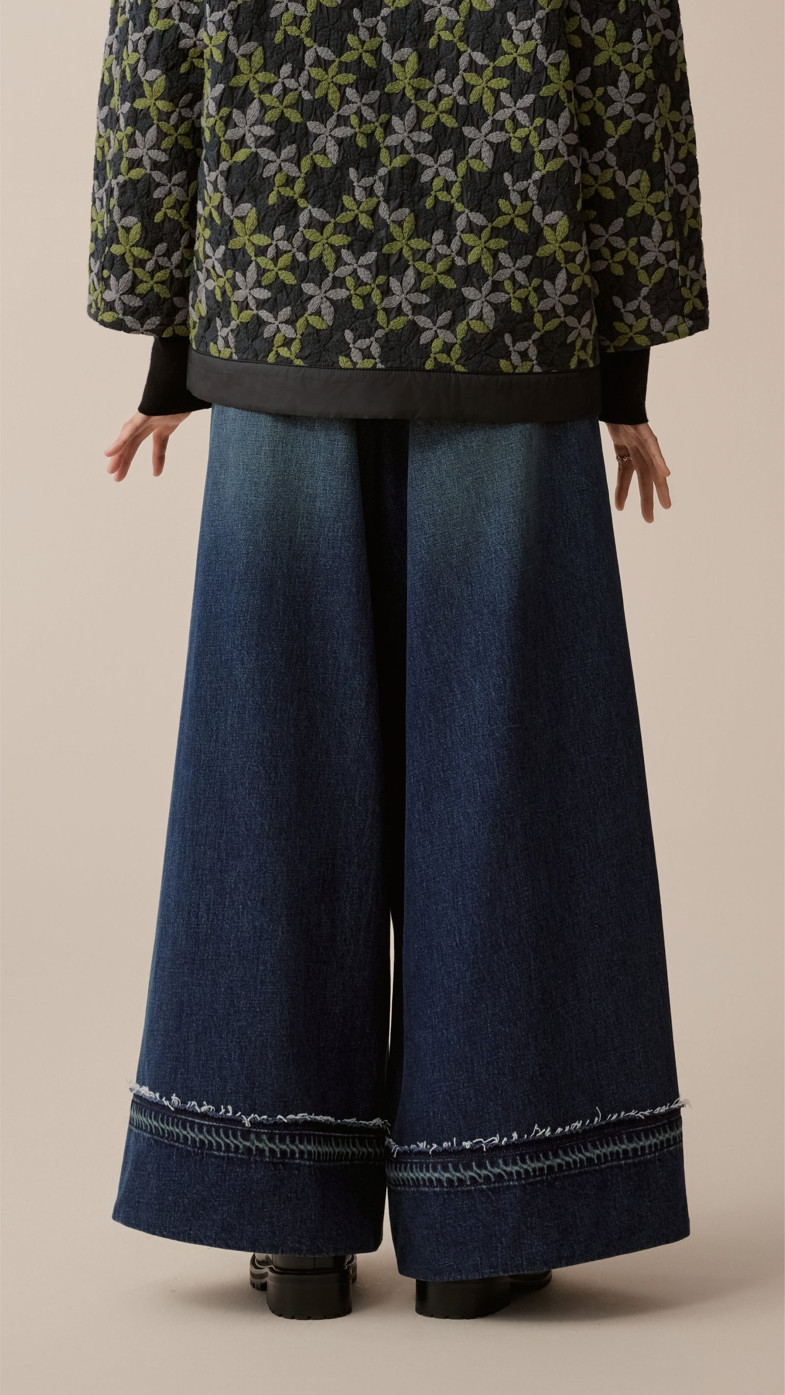 Wide-Leg Jeans - Image 3