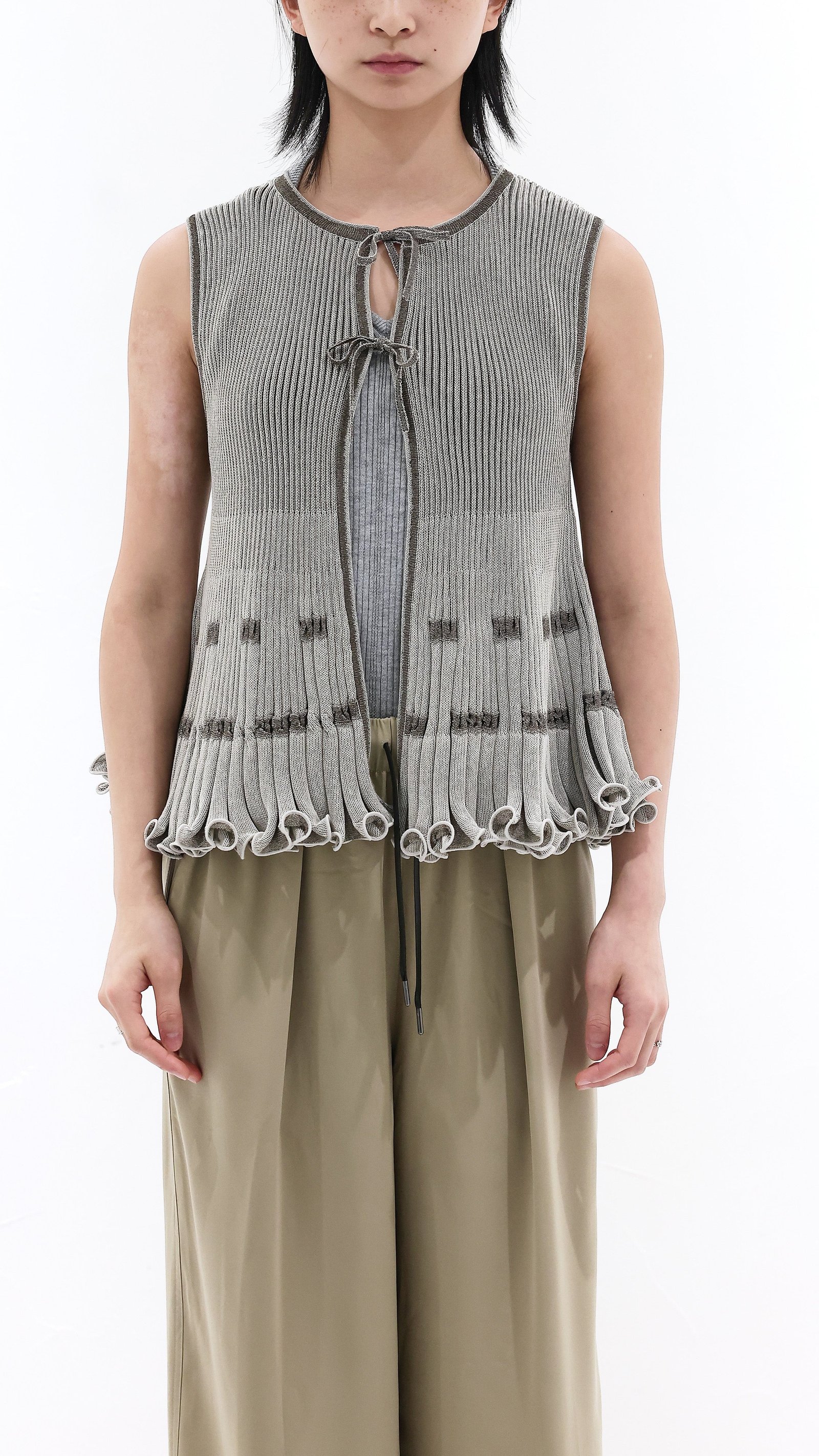 Fish Tail Knit Vest